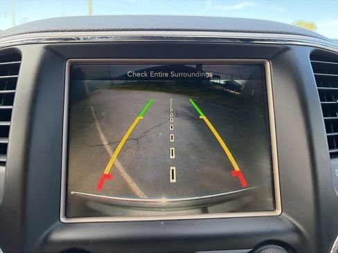 Used 2015 Jeep Grand Cherokee Limited image 18