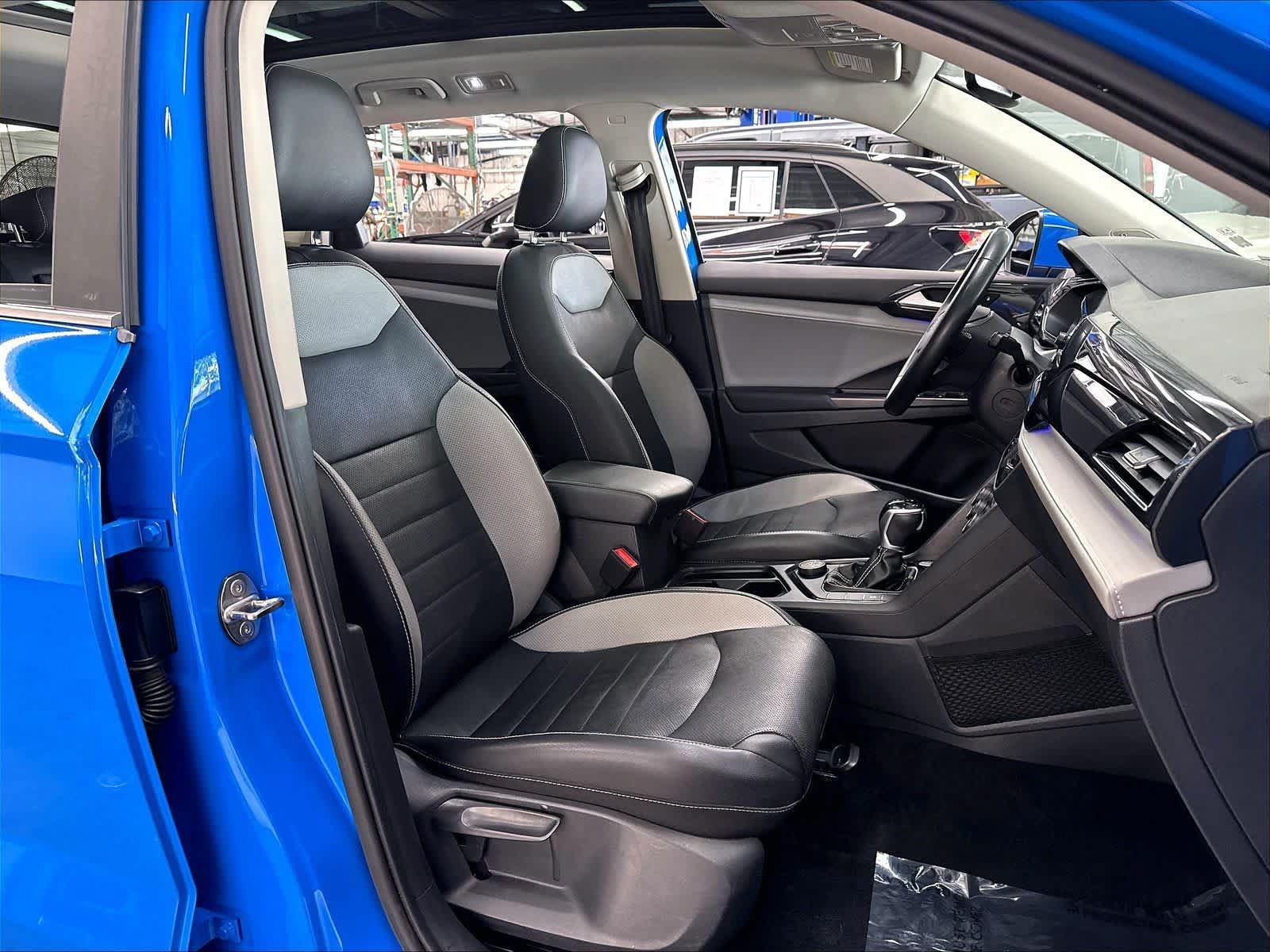 Used 2022 Volkswagen Taos SEL AWD/4WD image 32