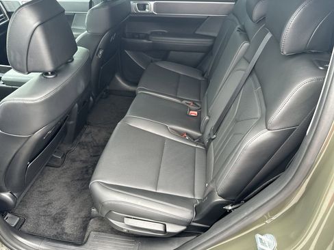 Used 2025 Hyundai Santa Fe SEL FWD image 23