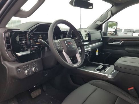 New 2026 GMC Sierra 2500 SLT w/ SLT Premium Package AWD/4WD image 21
