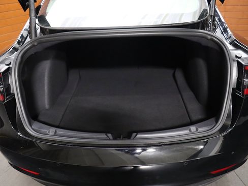 Used 2023 Tesla Model 3 Standard Range image 13