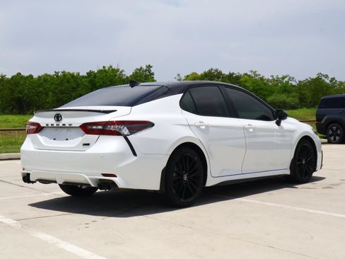 Used 2023 Toyota Camry XSE w/ Navigation Package FWD image 4