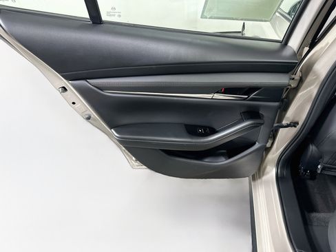 Used 2024 MAZDA MAZDA3 s FWD image 27