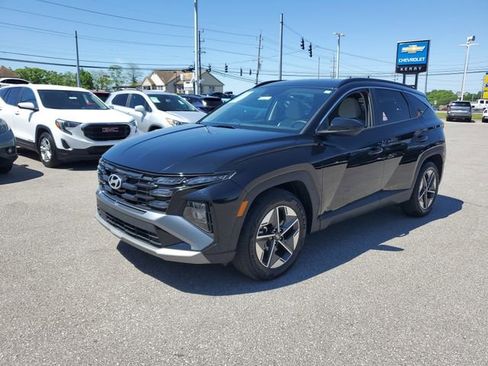 Certified 2025 Hyundai Tucson SEL FWD image 2