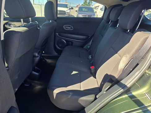 Used 2018 Honda HR-V EX image 17