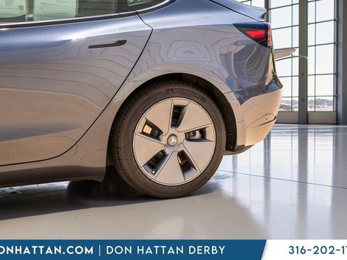 Used 2021 Tesla Model 3 Standard Range Plus RWD image 36