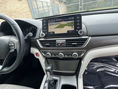 Used 2018 Honda Accord EX-L image 25