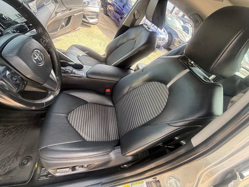Used 2022 Toyota Camry SE FWD image 18