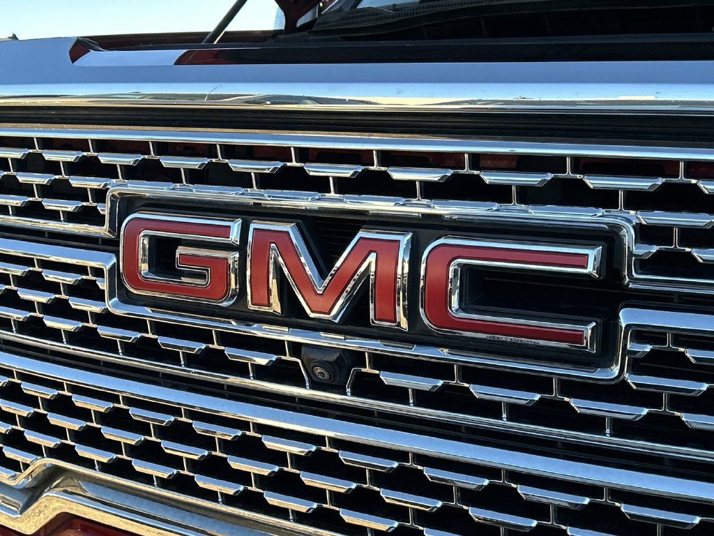 Certified 2021 GMC Sierra 1500 Denali w/ Denali Ultimate Package AWD/4WD image 36