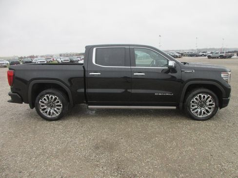 New 2026 GMC Sierra 1500 Denali Ultimate image 3