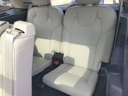 Used 2025 Volvo XC90 T8 Plus w/ Protection Package Premier AWD/4WD image 33