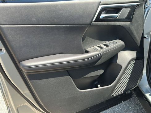 Used 2025 Mitsubishi Outlander SE AWD/4WD image 19