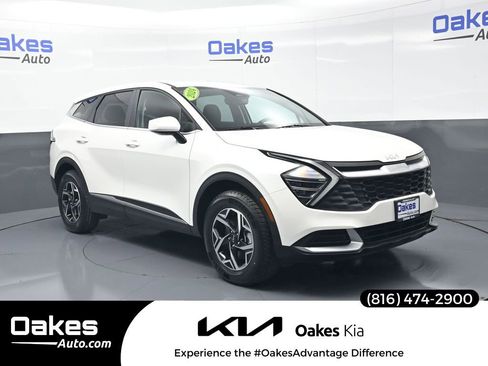 Certified 2024 Kia Sportage LX AWD/4WD image 1