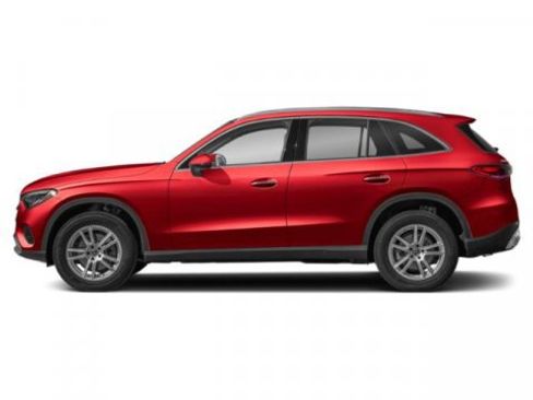 Used 2025 Mercedes-Benz GLC 300 4MATIC image 3