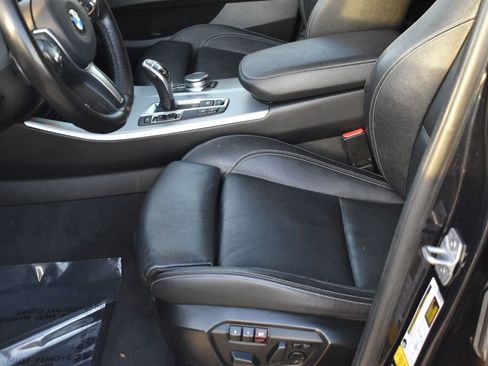 Used 2018 BMW X4 M40i image 15