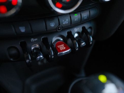Used 2016 MINI Cooper 2-Door Hardtop FWD image 23