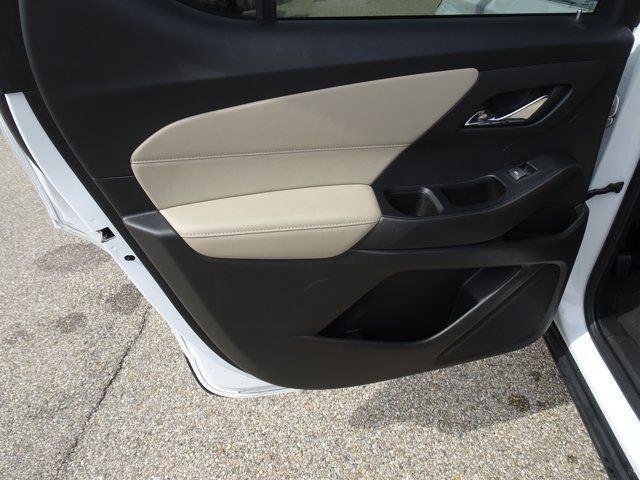 Used 2024 Chevrolet Traverse LS w/ Safety Package FWD image 15
