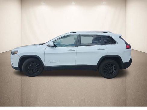 Used 2019 Jeep Cherokee Latitude w/ Popular Appearance Group image 9