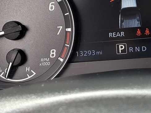 Used 2024 Nissan Frontier SV w/ Technology Package AWD/4WD image 19