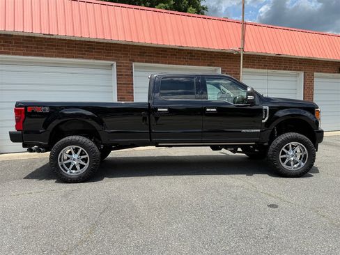 Used 2019 Ford F350 Limited w/ FX4 Off-Road Package AWD/4WD image 30