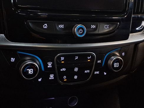 Used 2018 Chevrolet Traverse Premier w/ Driver Confidence II Package image 24