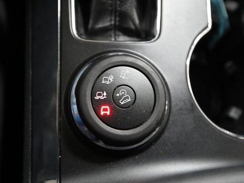 Used 2019 Ford Explorer XLT w/ Class III Trailer Tow Package image 25