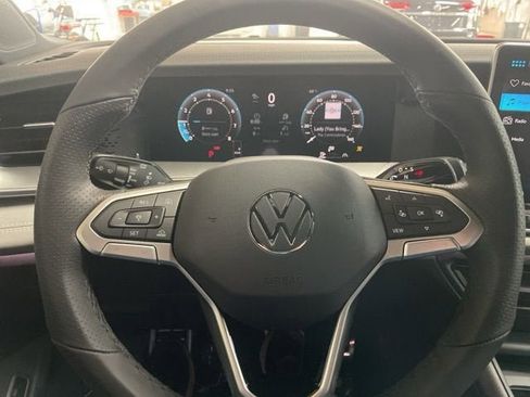 New 2026 Volkswagen Tiguan SE R-Line image 17