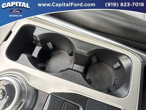 Certified 2022 Ford Explorer XLT w/ Equipment Group 202A AWD/4WD image 32