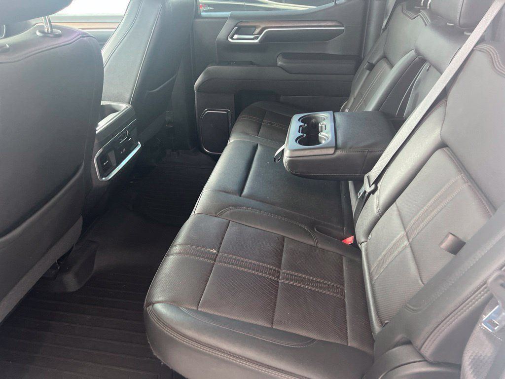 Used 2022 Chevrolet Silverado 1500 High Country w/ LPO, Dark Essentials Package AWD/4WD image 9