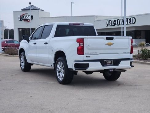 Used 2025 Chevrolet Silverado 1500 Custom image 3