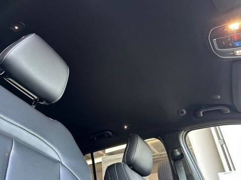 New 2026 Jeep Grand Cherokee L Limited RWD image 17