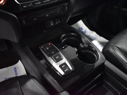 Used 2017 Honda Pilot Touring image 13