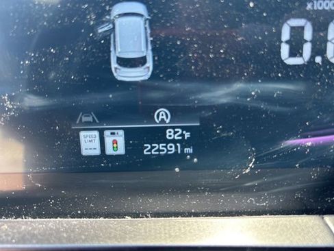 Used 2024 Kia Telluride S w/ S Sunroof Package image 8