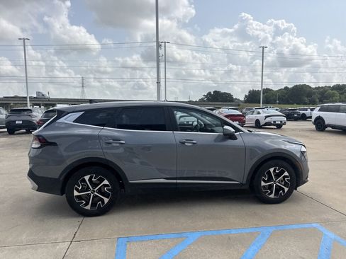 Certified 2025 Kia Sportage EX FWD image 14