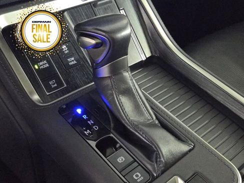 Used 2024 Lexus GX 550 image 23