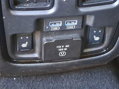 Used 2024 Dodge Durango GT image 15