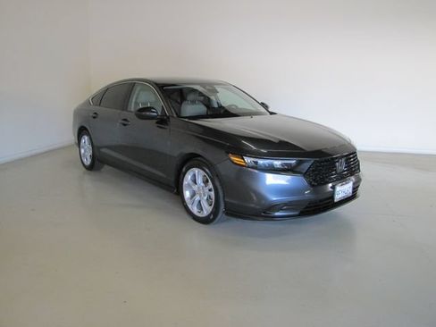 Certified 2023 Honda Accord LX image 3