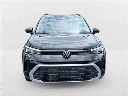 New 2025 Volkswagen Taos SE