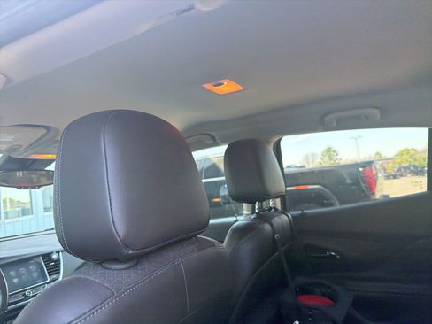 Used 2019 Buick Encore Preferred image 7