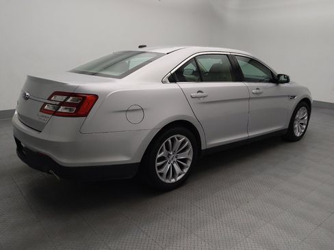Used 2016 Ford Taurus Limited FWD image 10