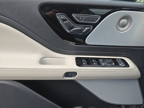 New 2026 Lincoln Aviator Reserve image 26