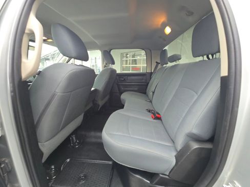 Used 2017 RAM 3500 Tradesman w/ Chrome Appearance Group image 13