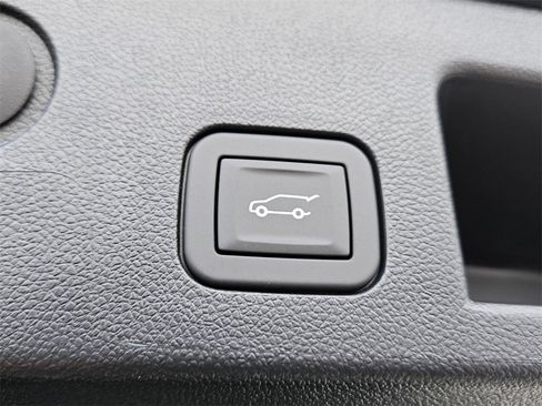 New 2026 Chevrolet Equinox LT w/ Convenience Package II image 12