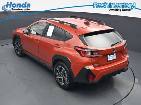 Used 2025 Subaru Crosstrek 2.5i Premium AWD/4WD image 23