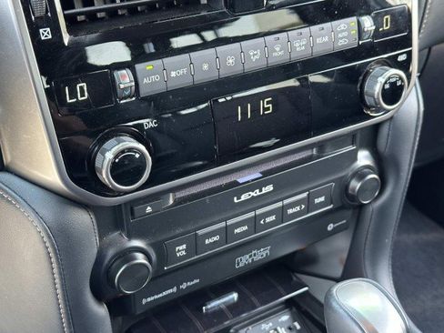 Used 2023 Lexus GX 460 Premium image 23