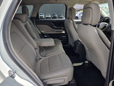 Used 2020 Lincoln Corsair FWD w/ Equipment Group 101A image 17