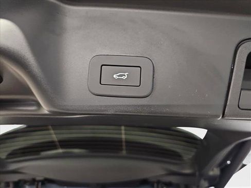 New 2026 Land Rover Range Rover Evoque S image 13