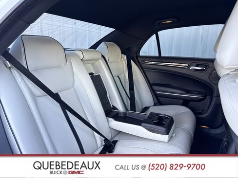 Used 2014 Chrysler 300 Uptown Edition w/ Quick Order Package 22M image 42