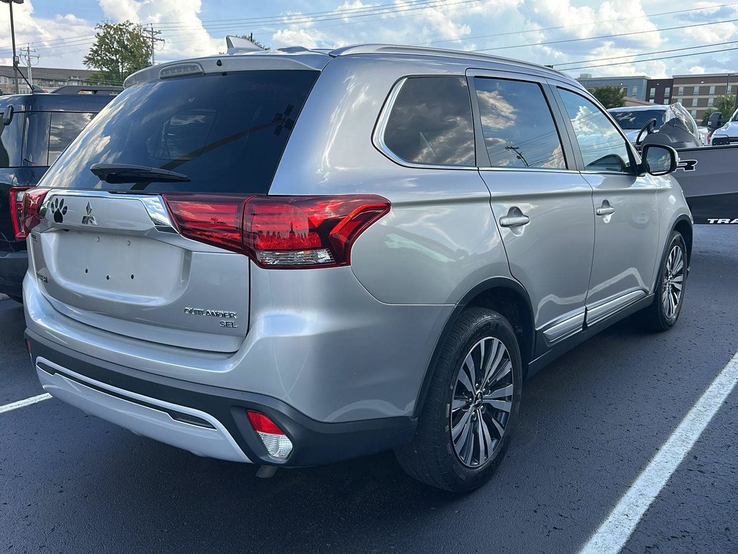 Used 2019 Mitsubishi Outlander SEL AWD/4WD image 3