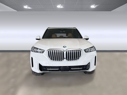 Certified 2025 BMW X5 sDrive40i w/ Parking Assistance Package RWD image 3